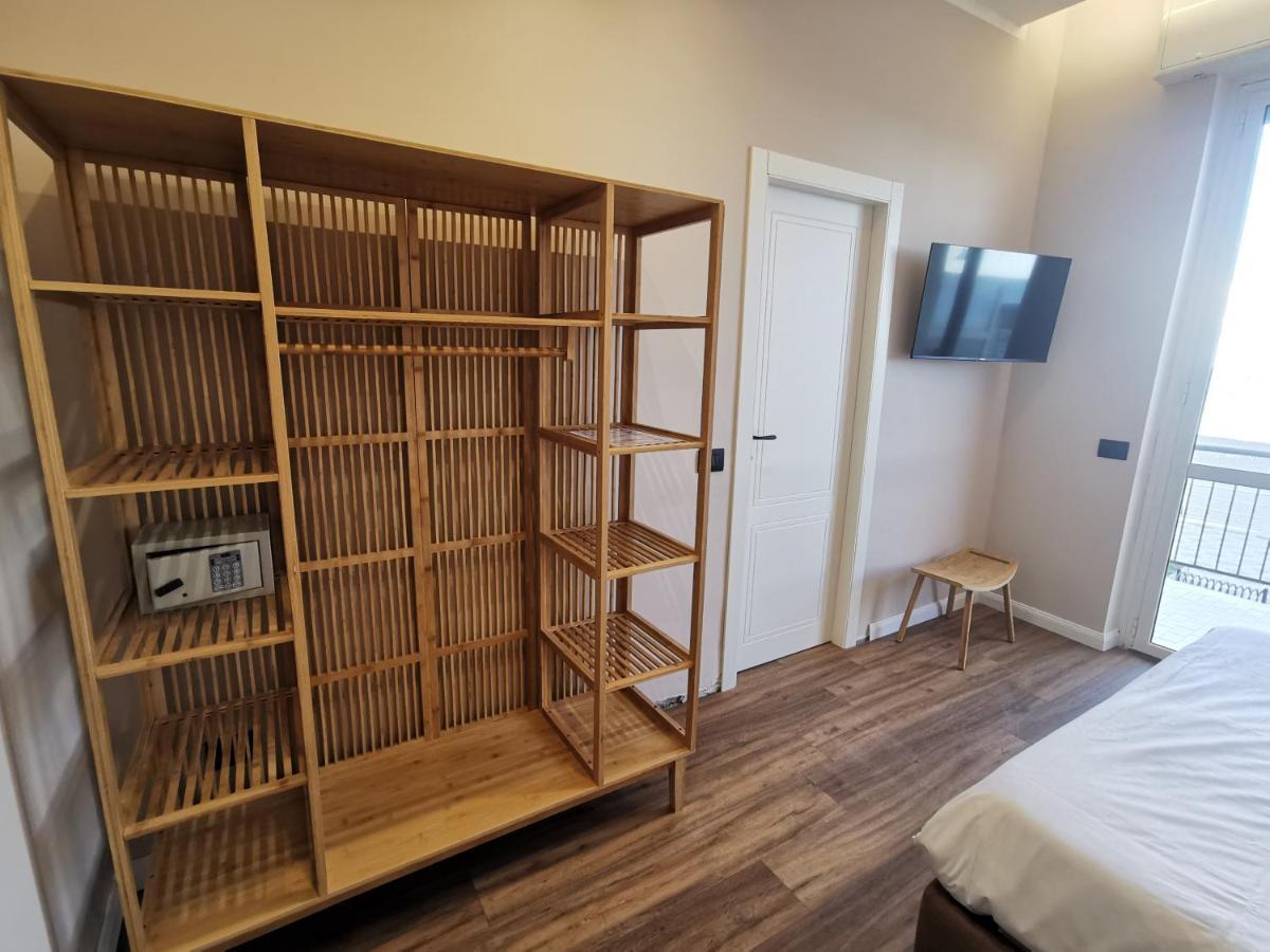 Albium Hotel Albenga Exterior photo