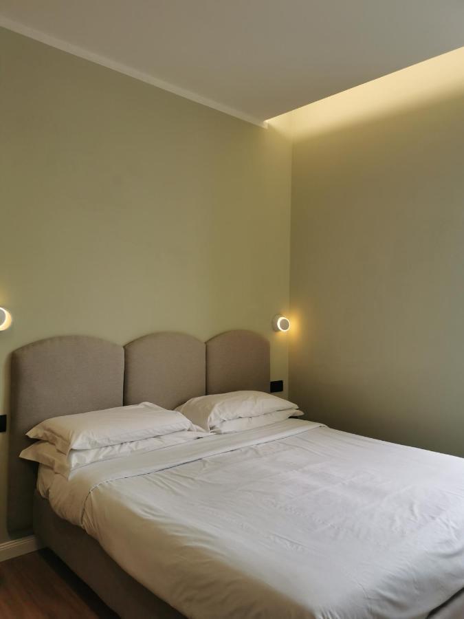 Albium Hotel Albenga Exterior photo