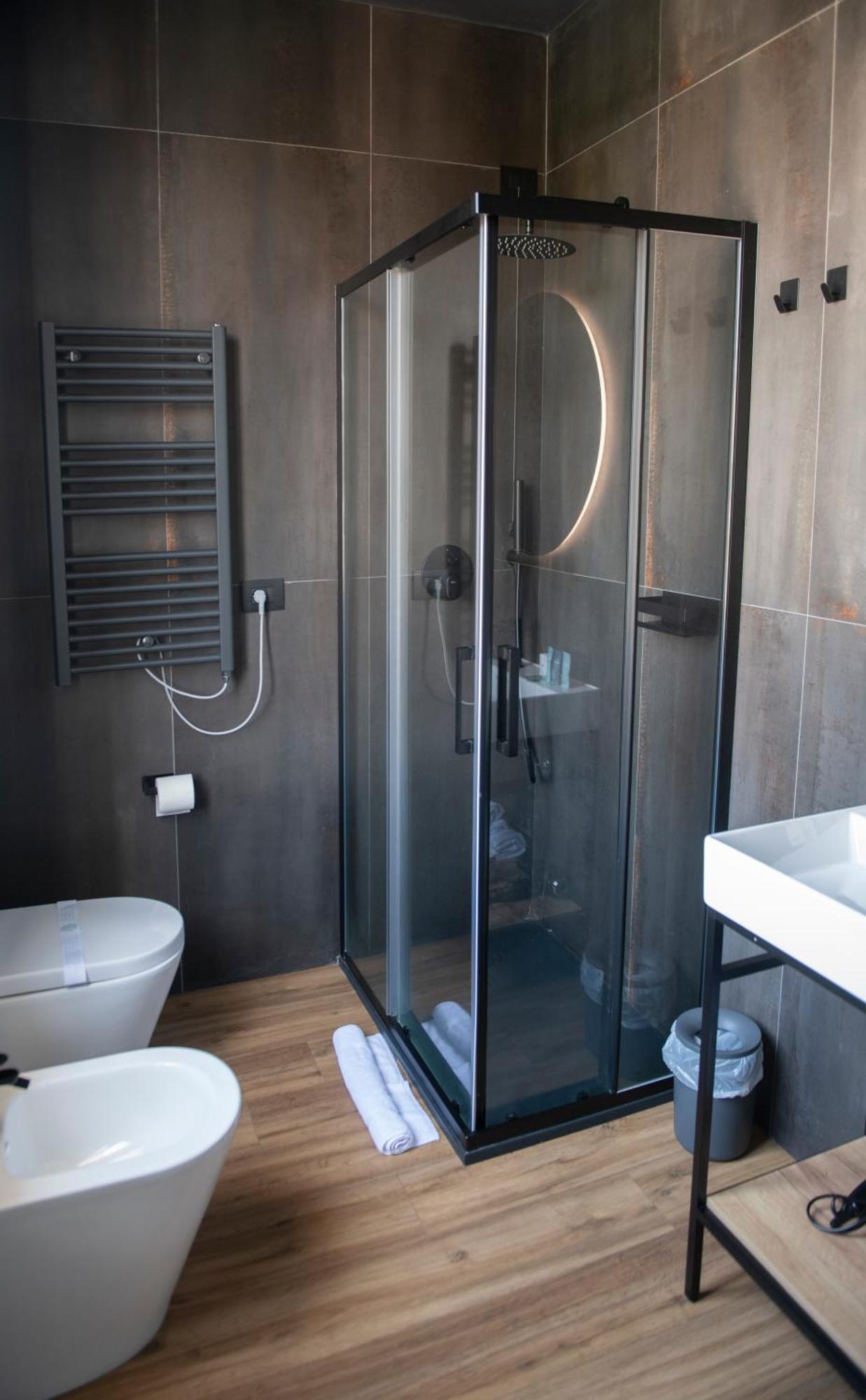 Albium Hotel Albenga Exterior photo