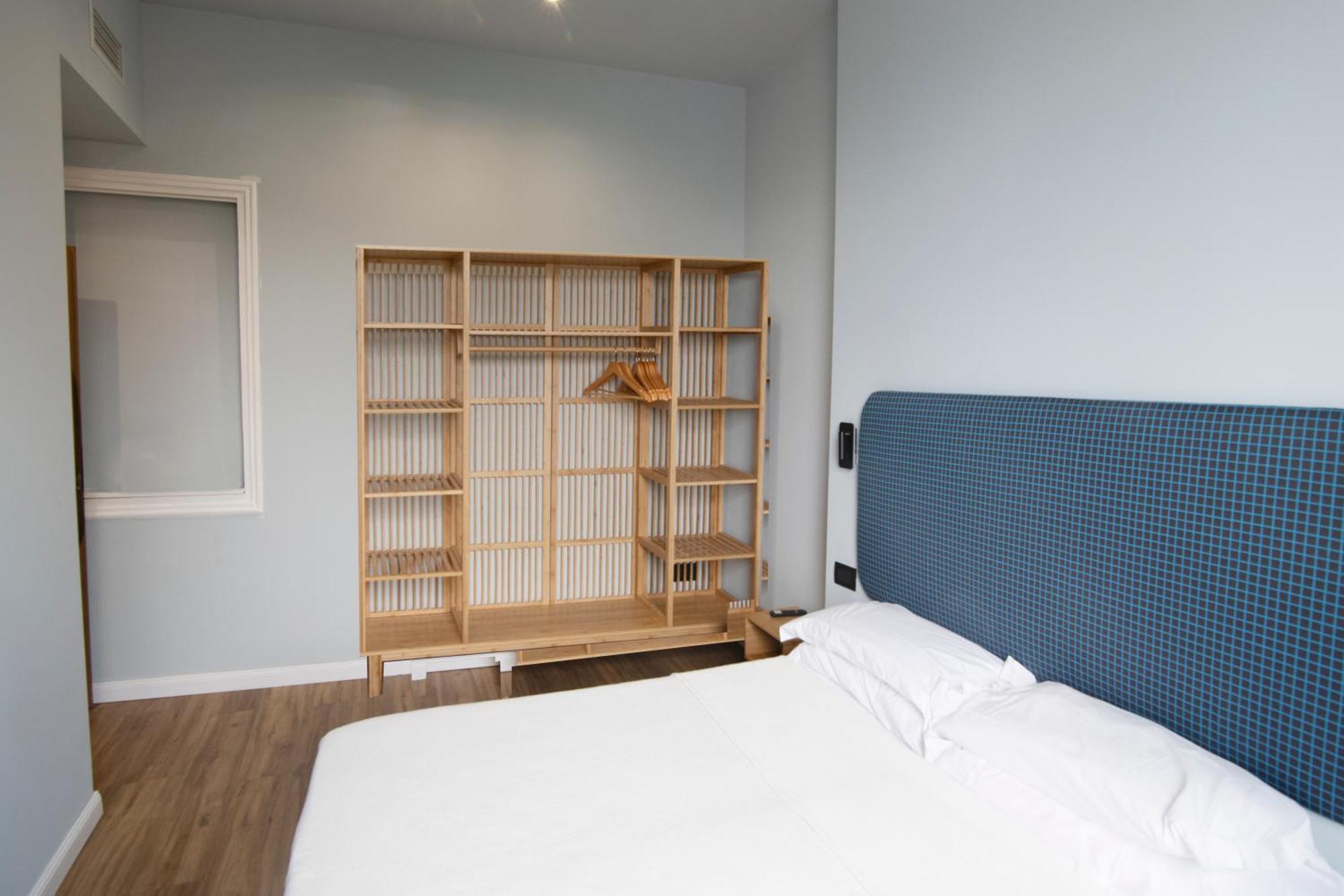 Albium Hotel Albenga Exterior photo