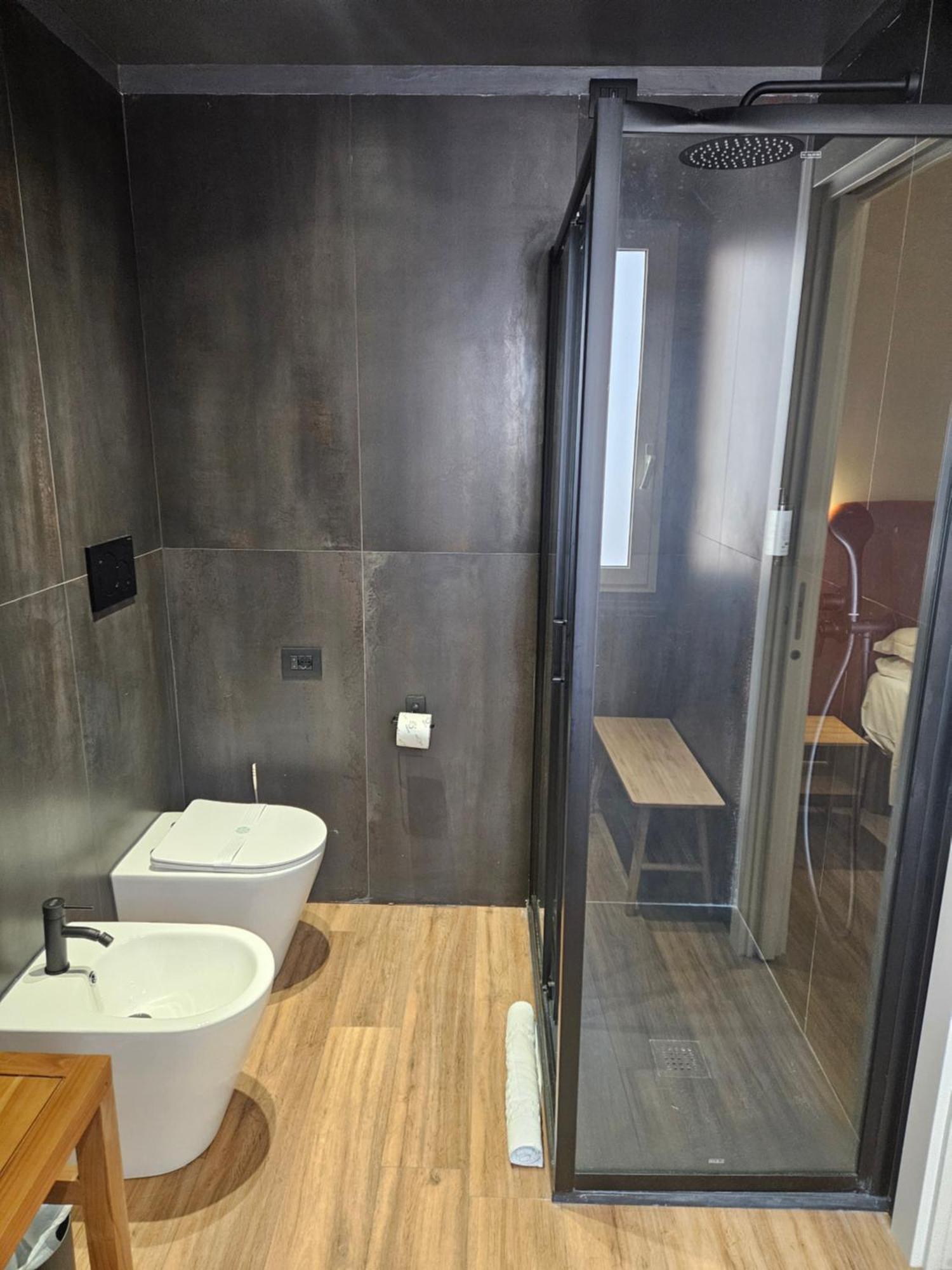 Albium Hotel Albenga Exterior photo